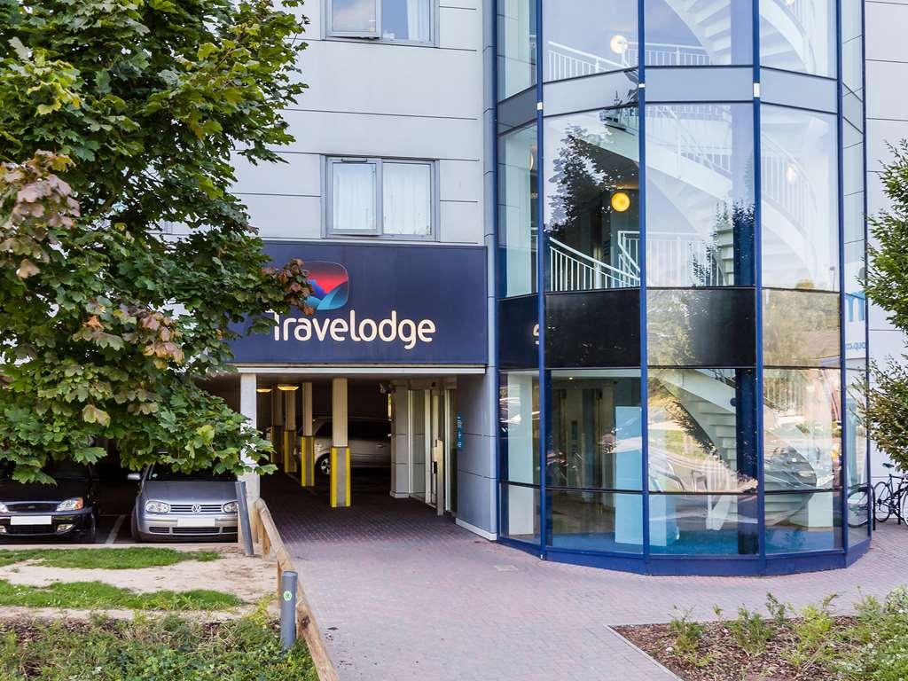 Travelodge Guildford Eksteriør billede