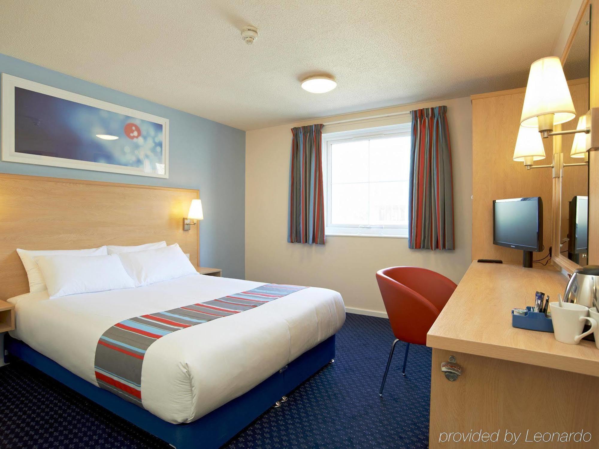 Travelodge Guildford Eksteriør billede